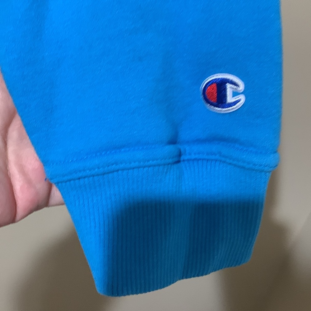 Champion sweatshirt - Picture 3 of 9